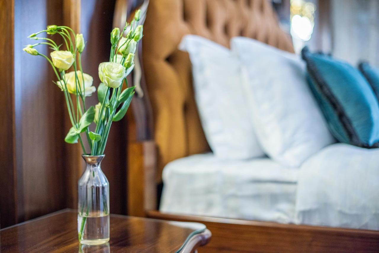 Manor Hotel Tasken Kültér fotó